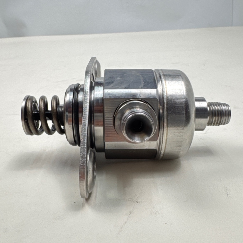 -bomba-de-combustível-12634492-10