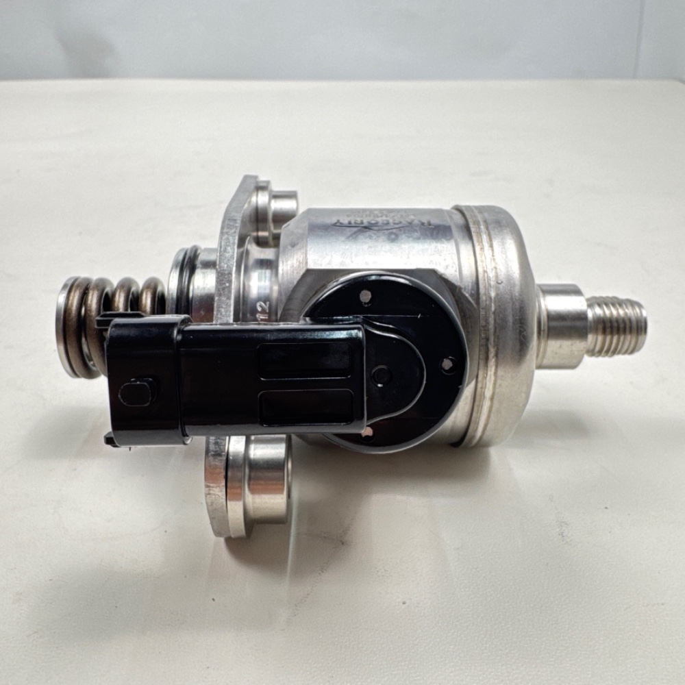 -fuel-pump-12641740-10