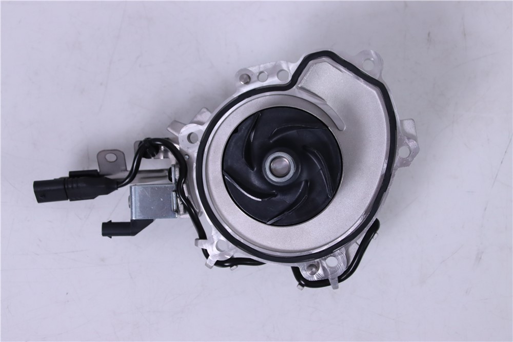 2.0t-diesel-new-aj200-204dtd-dta-water-pump-lr127859-2