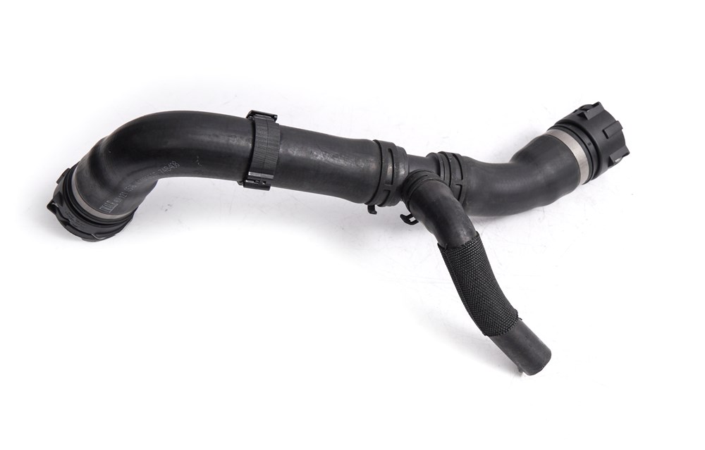 audi-pipe-4l0121051b-14
