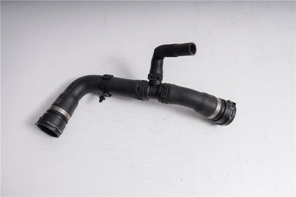 audi-pipe-4l0121051b-4