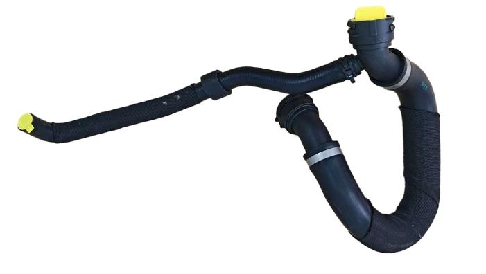 audi-pipe-4m0122101ak