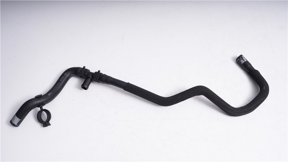 audi-pipe-7l8121073d-2