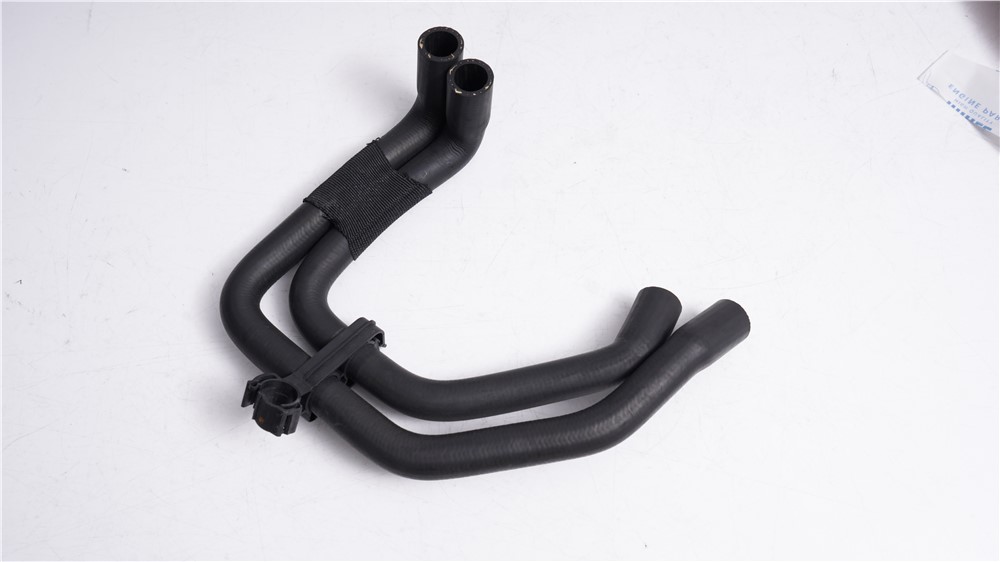 audi-pipe-7l8122073e-2