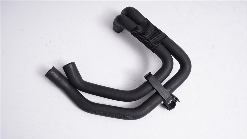 audi-pipe-7l8122073e-4