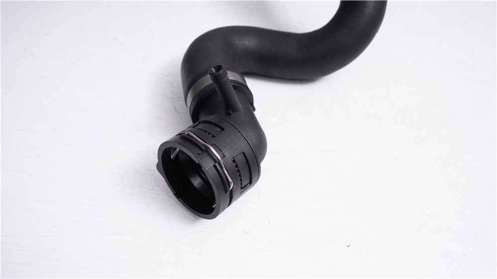 audi-pipe-7l8122101d-10