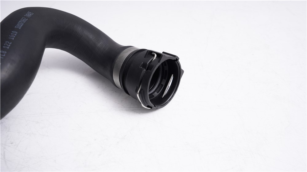 audi-pipe-7l8122101d-6