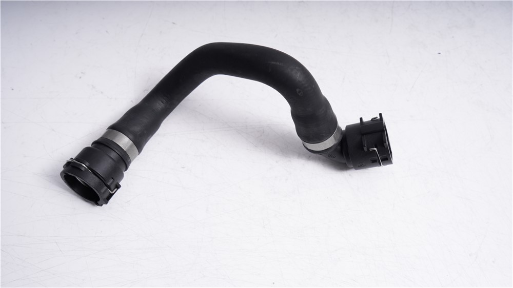 audi-pipe-8k0819332a-4