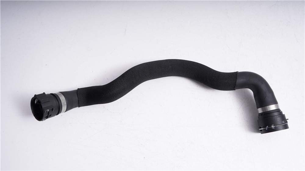 audi-pipe-8r0121101-2
