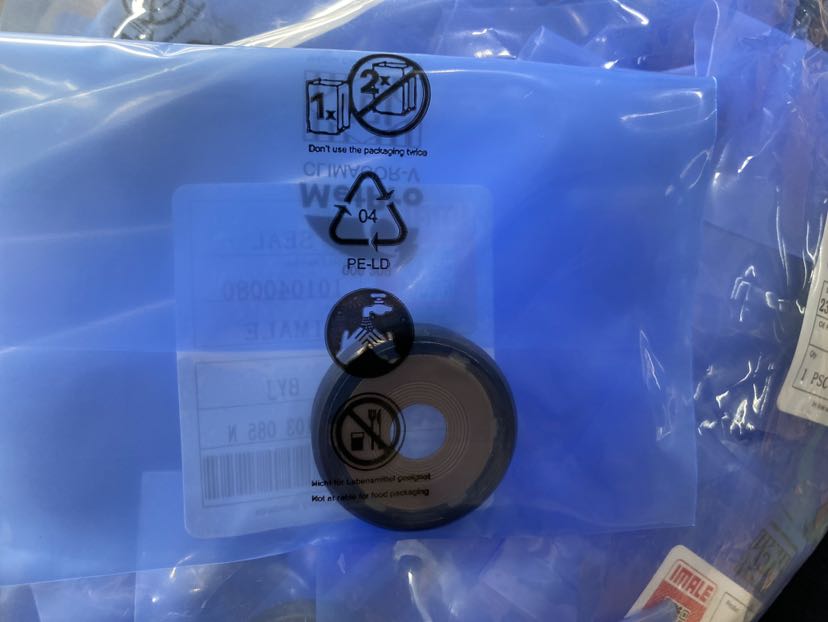 b8-mt-1.8t-oil-seal-06h103085n