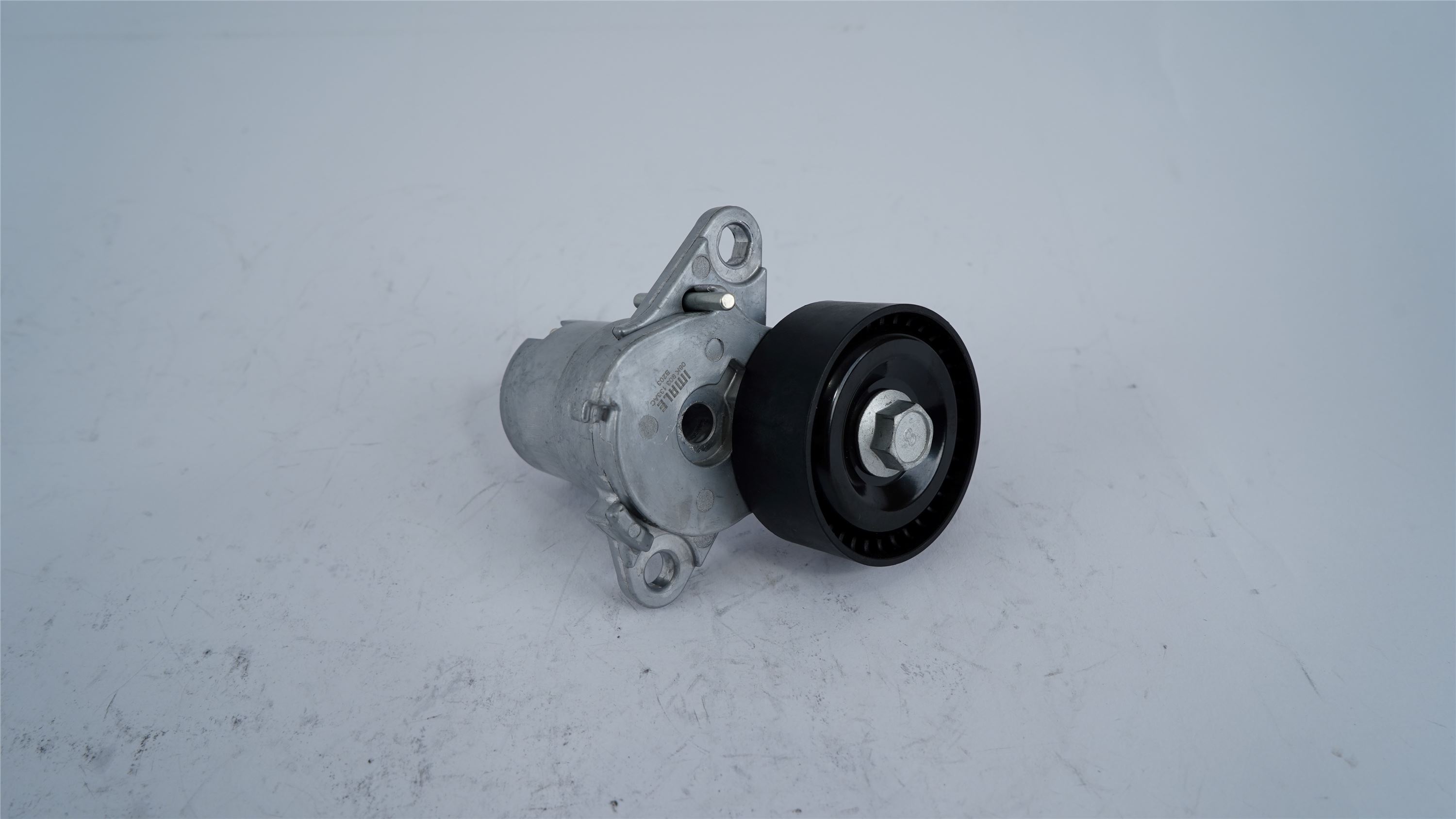 b9-c7-2.0t-tensioner-06k903133f