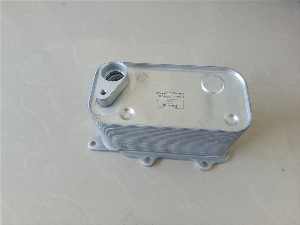bentley-continental-6.0-oil-cooler-07c117037f