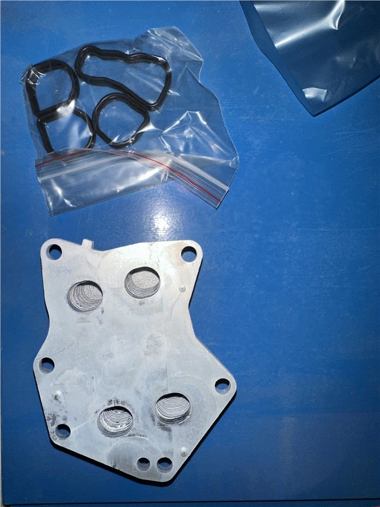benz-270910-260920-oil-cooler-a2701800610-6