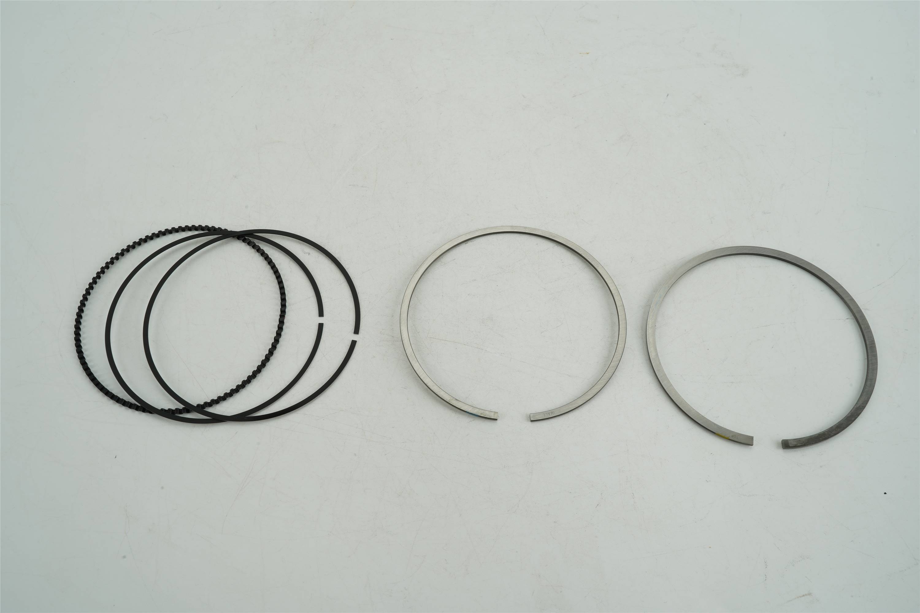 benz-272-2.5-3.0-piston-ring-a2720303717-2