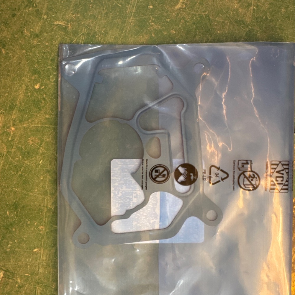 benz274-1.6t-2.0t-vacuum-pump-gasket-a2700160080-2