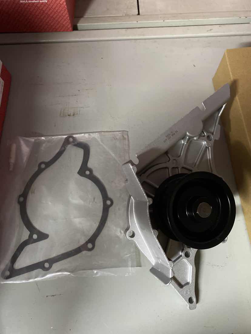 big_466805372047429_466916396568645_6304