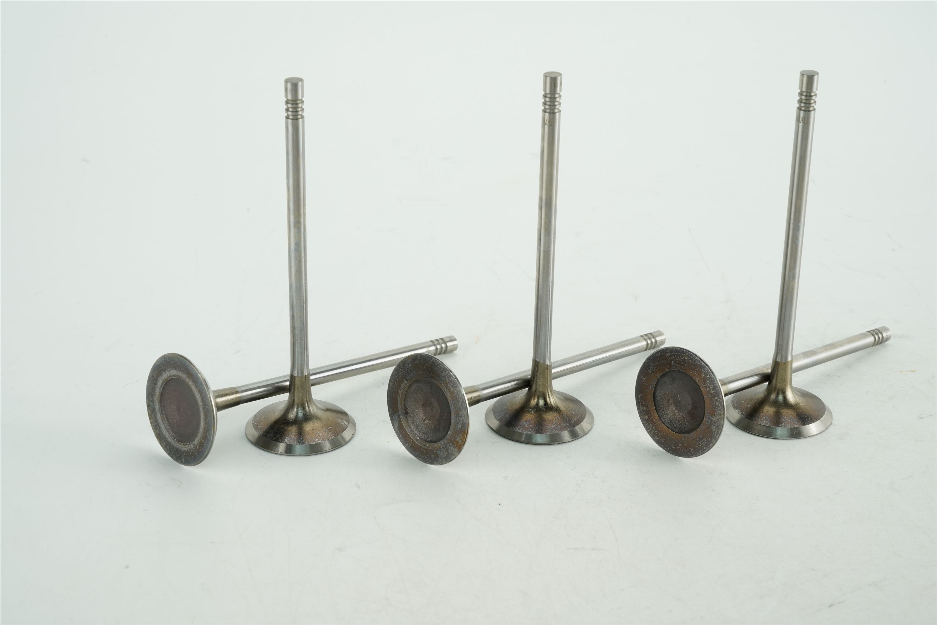 bmw-b38-intake-valve-11347633699-4