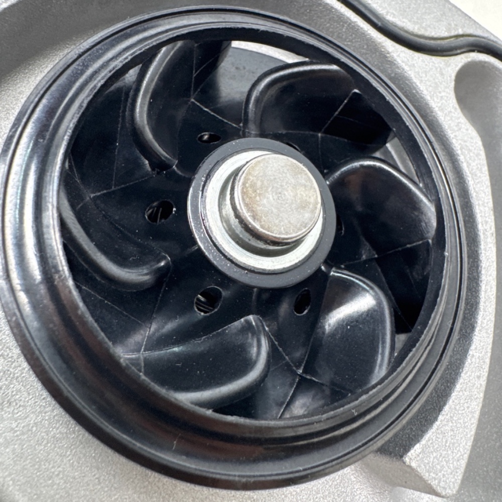 bmw-b47-water-pump-11518478476-28