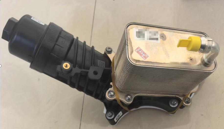 bmw-b57-oil-filter-housing-11428586674-4