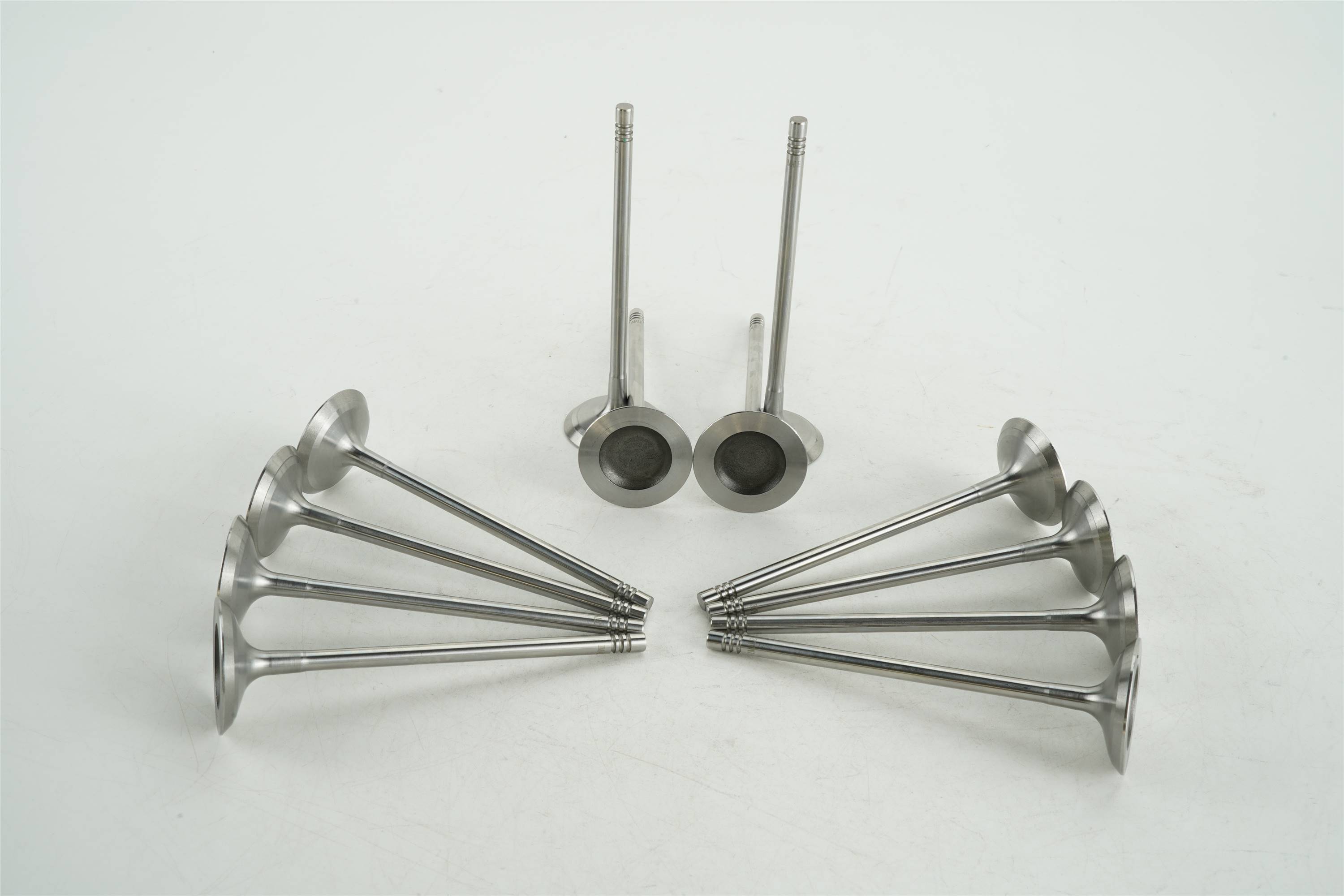 bmw-n52b25-new-and-old-general-motors-intake-valve-11347539919-6