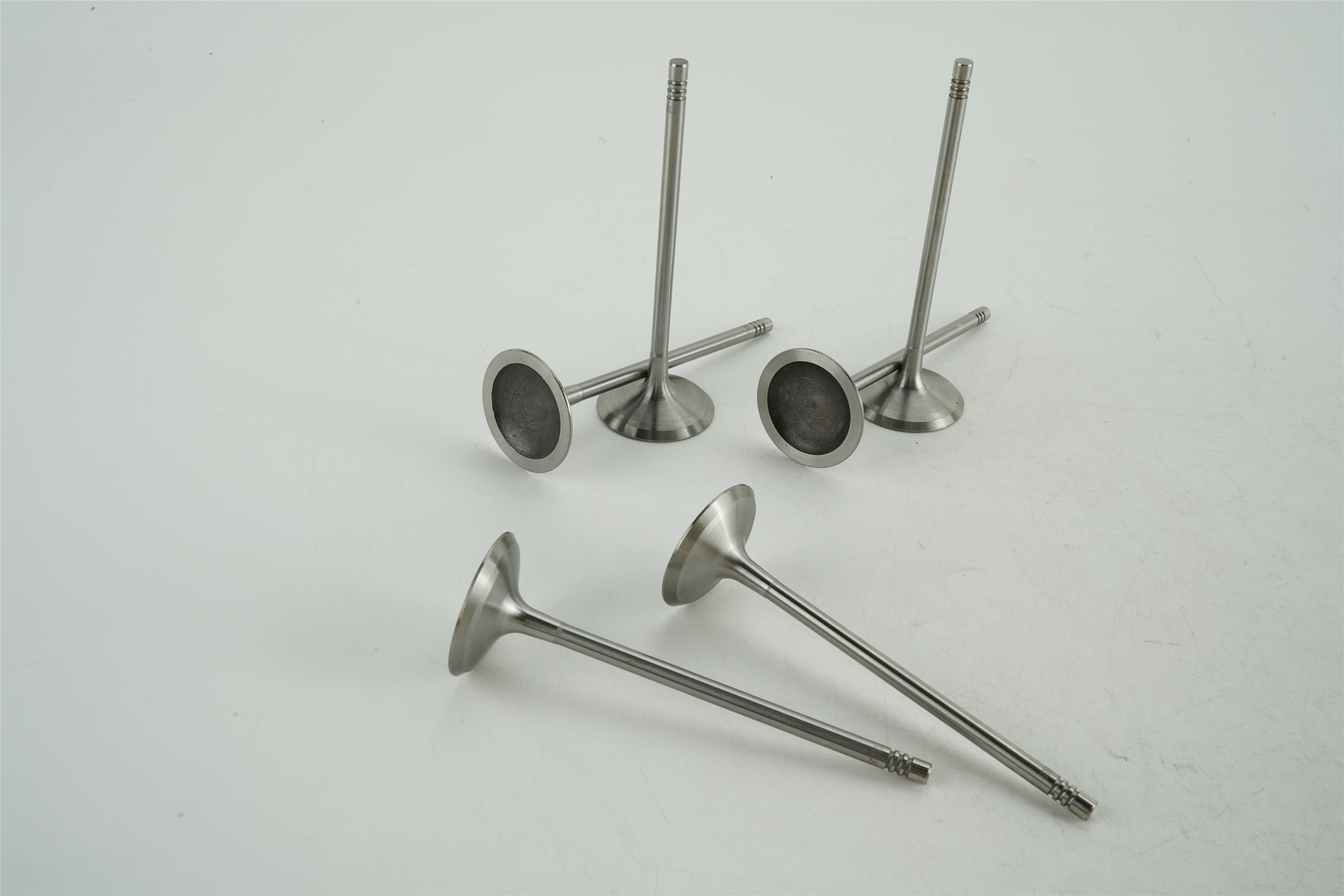 válvula de admisión BMW N52B30-11347553771-4