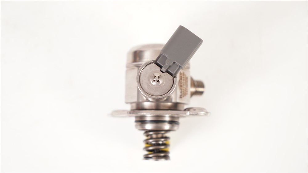 bmw-n74-fuel-pump-0261520145