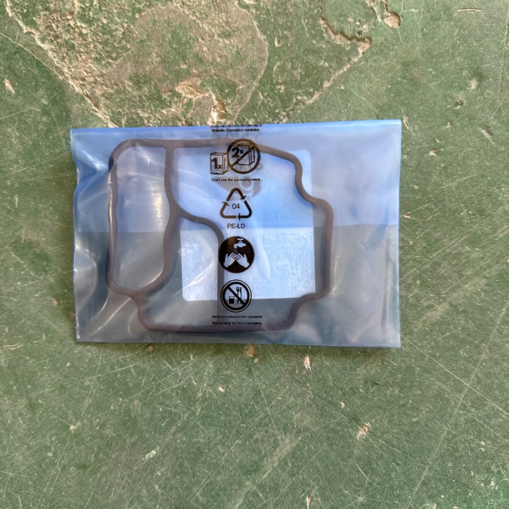 bmwm54-2.2-2.5-oil-grid-seat-cushion-11421719855-2