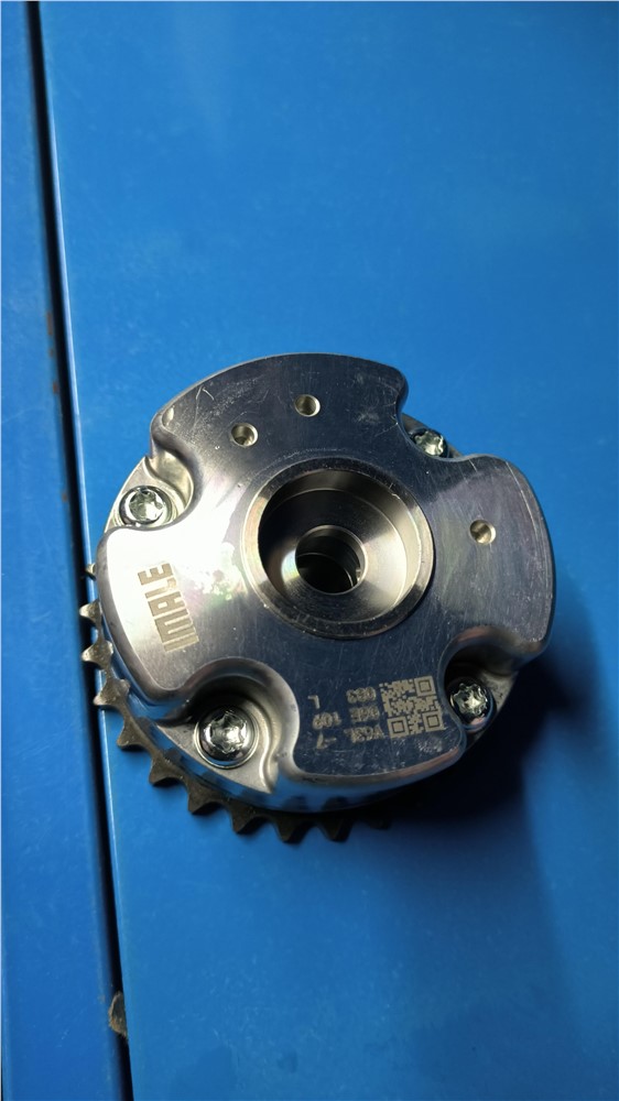 c64.2-r8-q7-camshaft-adjuster-06e109083l