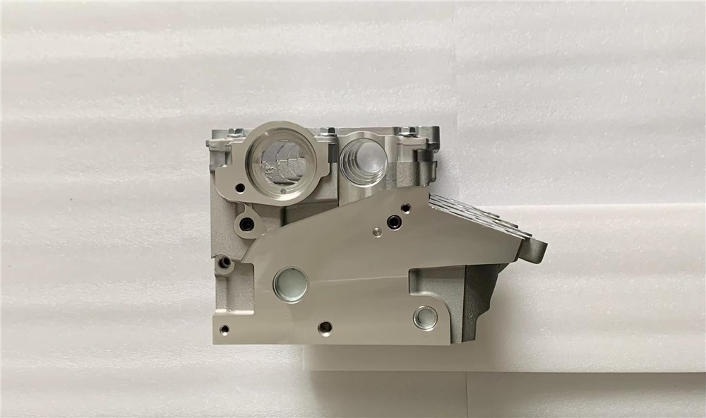 Crafter--2.0t-Zylinderkopf-03l103265kx-34