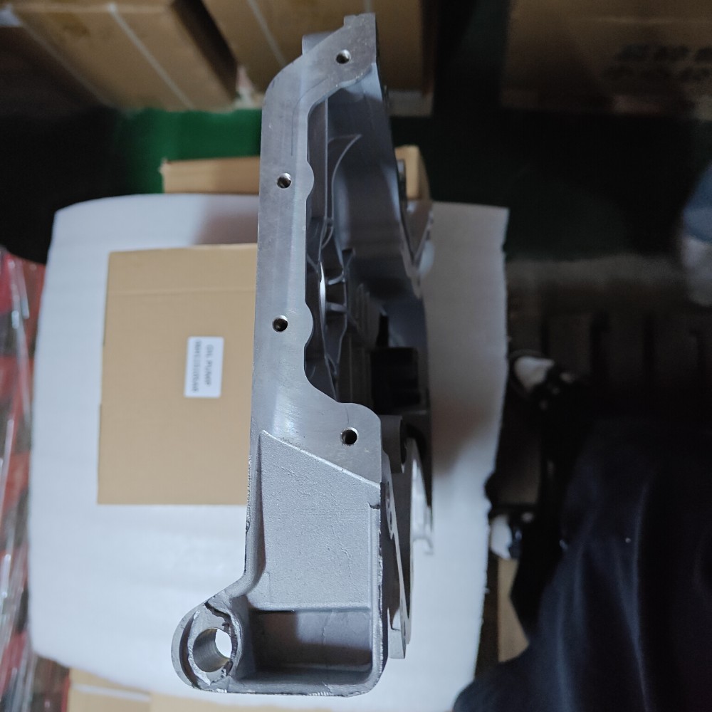 ea111-1.6-flat-engine-side-cover-03c109210bc-30