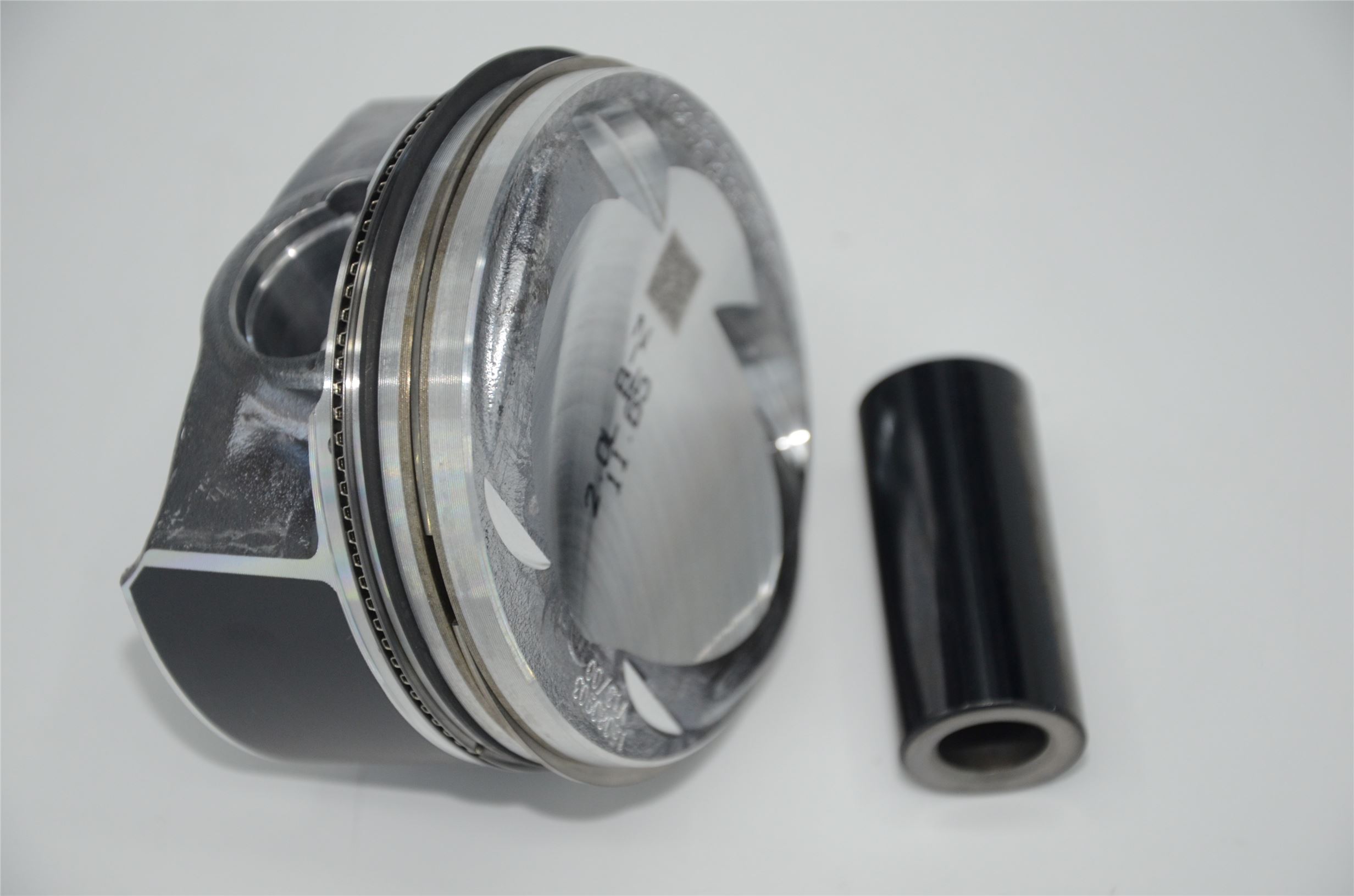 ea8882.0t-low-power-piston-set-+50-06l107065t-6