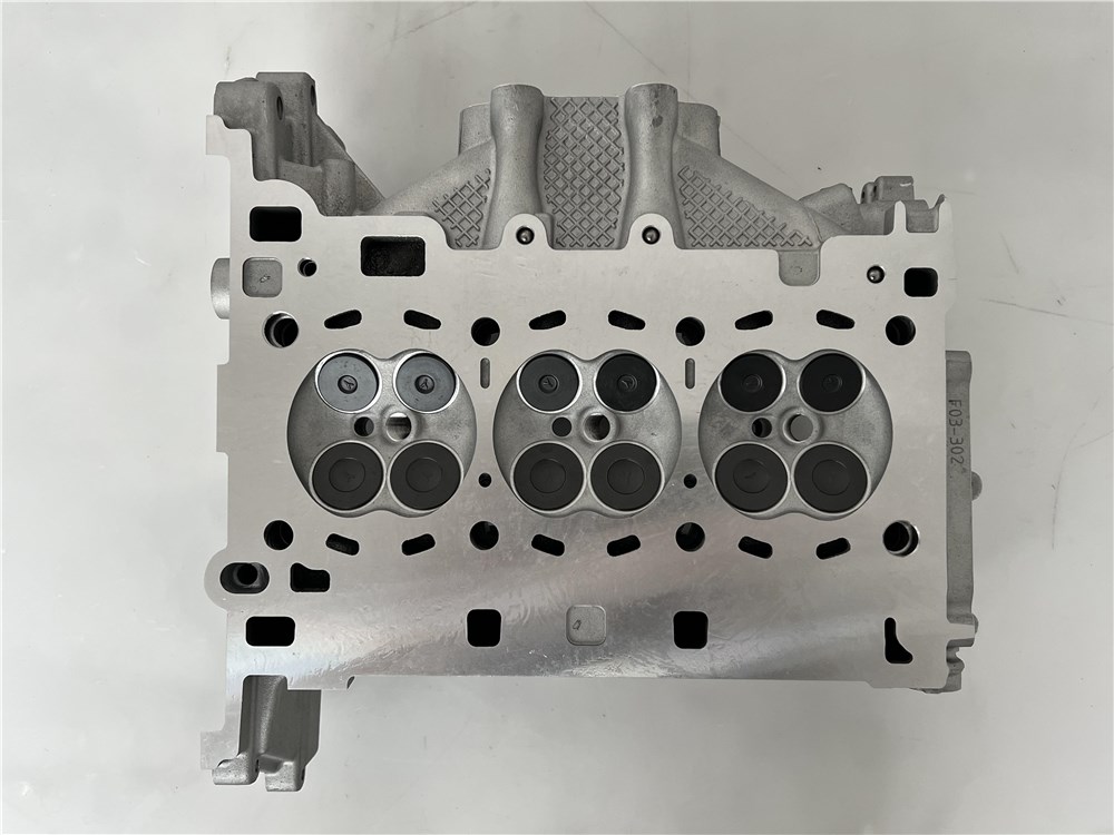 focus-1.0-cylinder-head-assembly-1857524-8