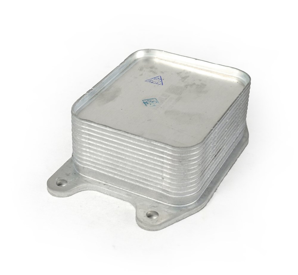golf-1.4-1.6-oil-cooler-04e117021b