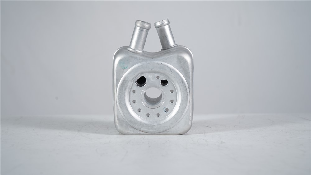 golf-1.6-1.8-2.0-oil-cooler-078117021a-2