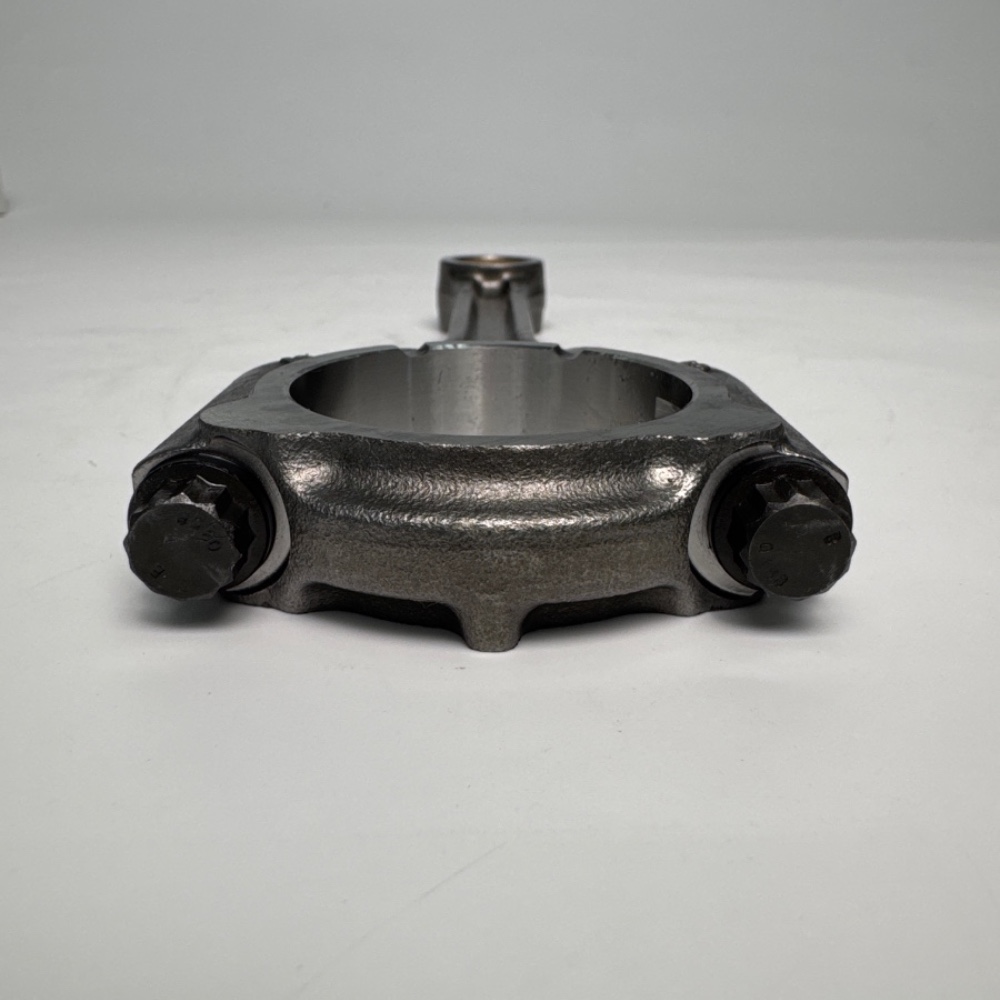 Hyundai G4NB 1.8L biela 23510-2E101-8