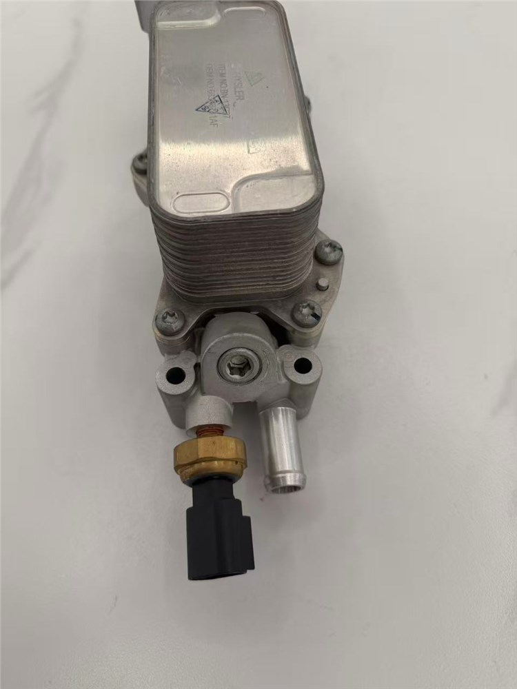 jeep-grand-cherokee-3.6l-oil-filter-housing-68308741aa-4