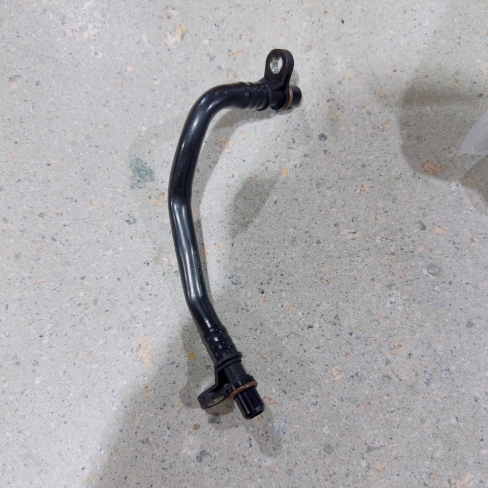 land-rover-2.0t-gasoline-204pt-pt204-pipe-lr086169