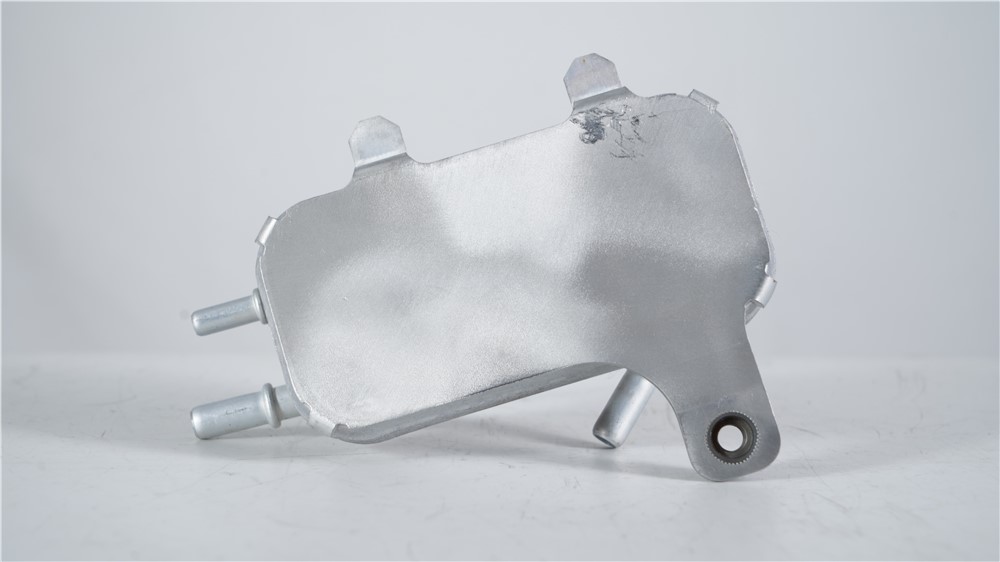 land-rover-2.7t-diesel-oil-cooler-lr031827-2