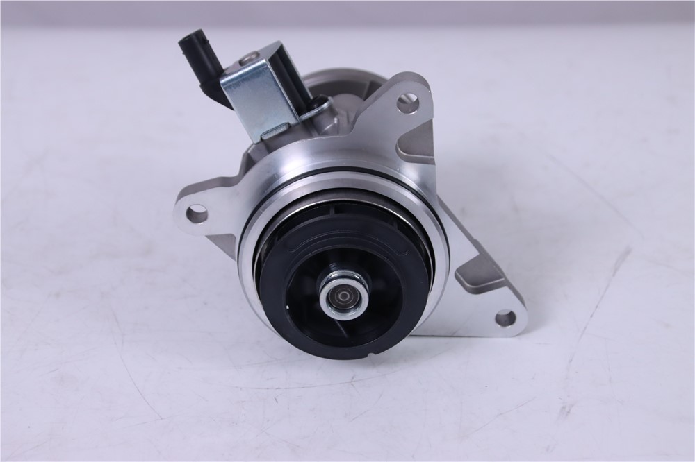 land-rover-3.0t-diesel-306dt-water-pump-lr089625-14