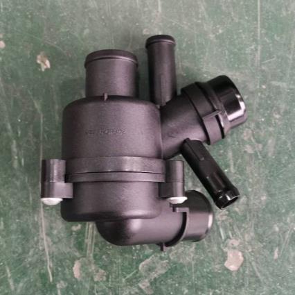 land-rover-306dt-3.0t-diesel-thermostat-c2z11669-2