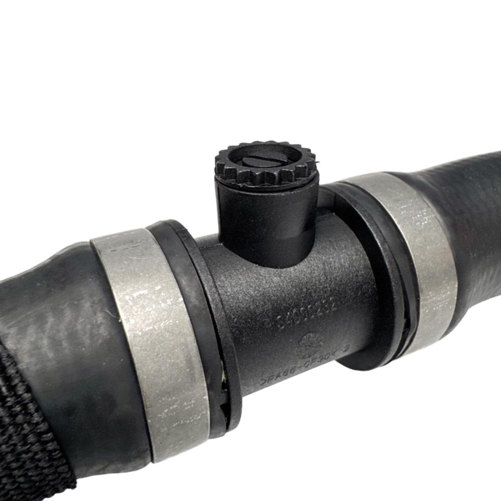 land-rover-pipe-lr032347-12