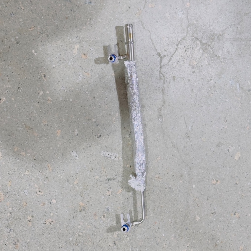 land-rover-pt306-pipe-lr121400-8