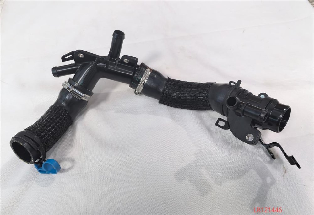land-rover-pt306-pipe-lr121446-4