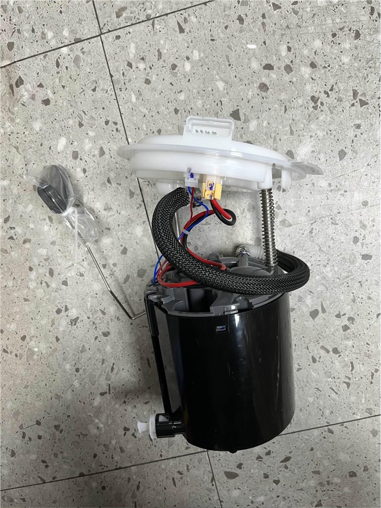 maserati-3.0t-gasoline-pump--12