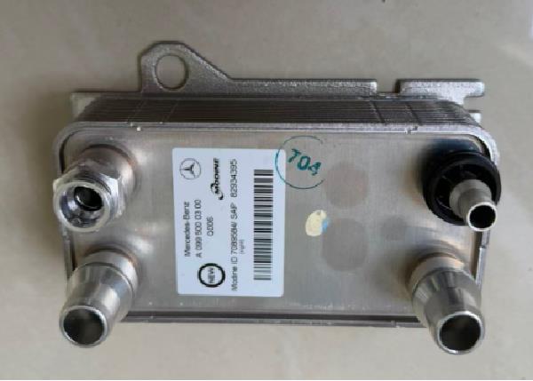 oil cooler A0995000300 for Mercedes Benz M278/M279/M157