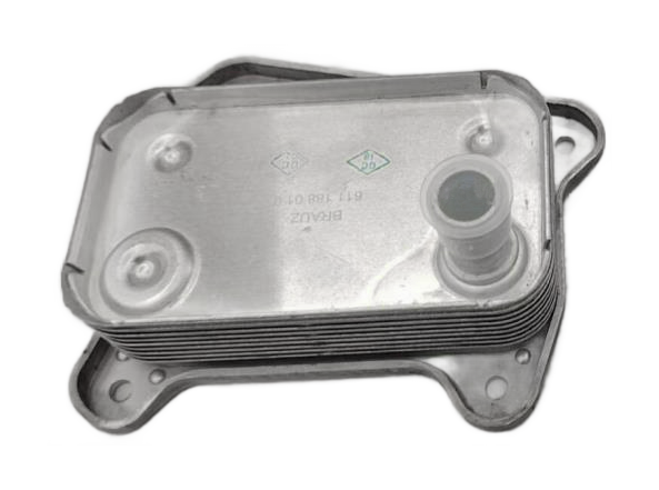 mercedes-om611.960-oil-cooler-a6111880101-10