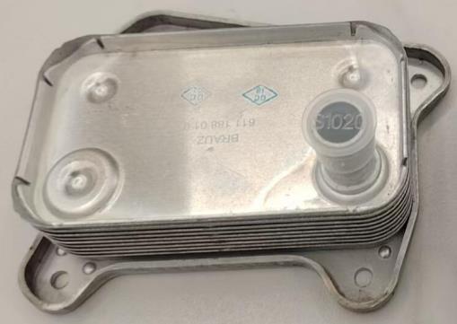 mercedes-om611.960-oil-cooler-a6111880101-8