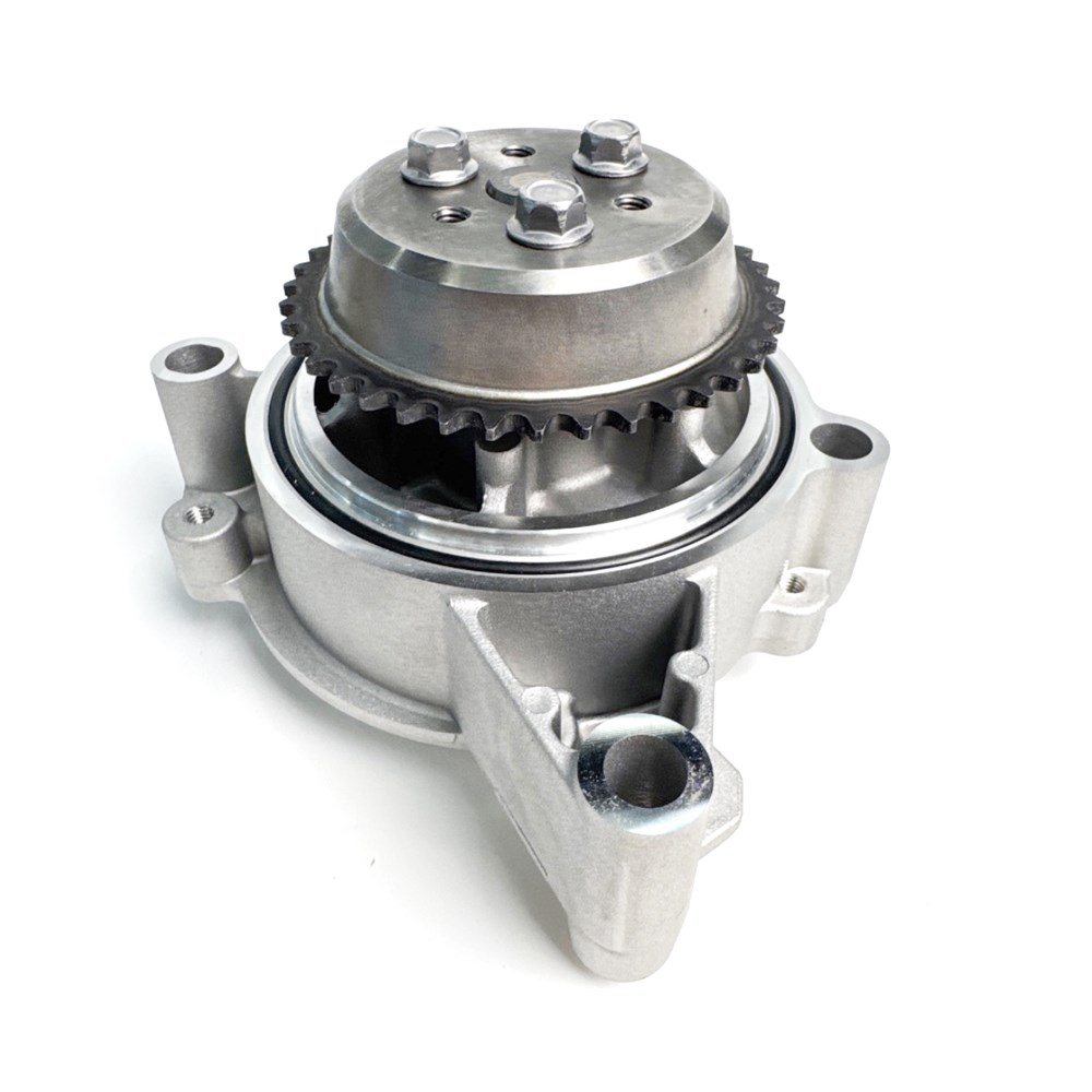 new-regal-2.4-2.0t-water-pump-12624936-114