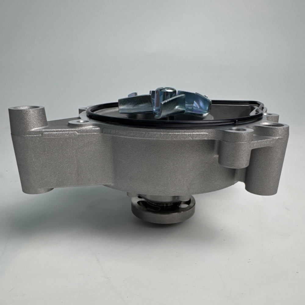 new-regal-2.4-2.0t-water-pump-12624936-150