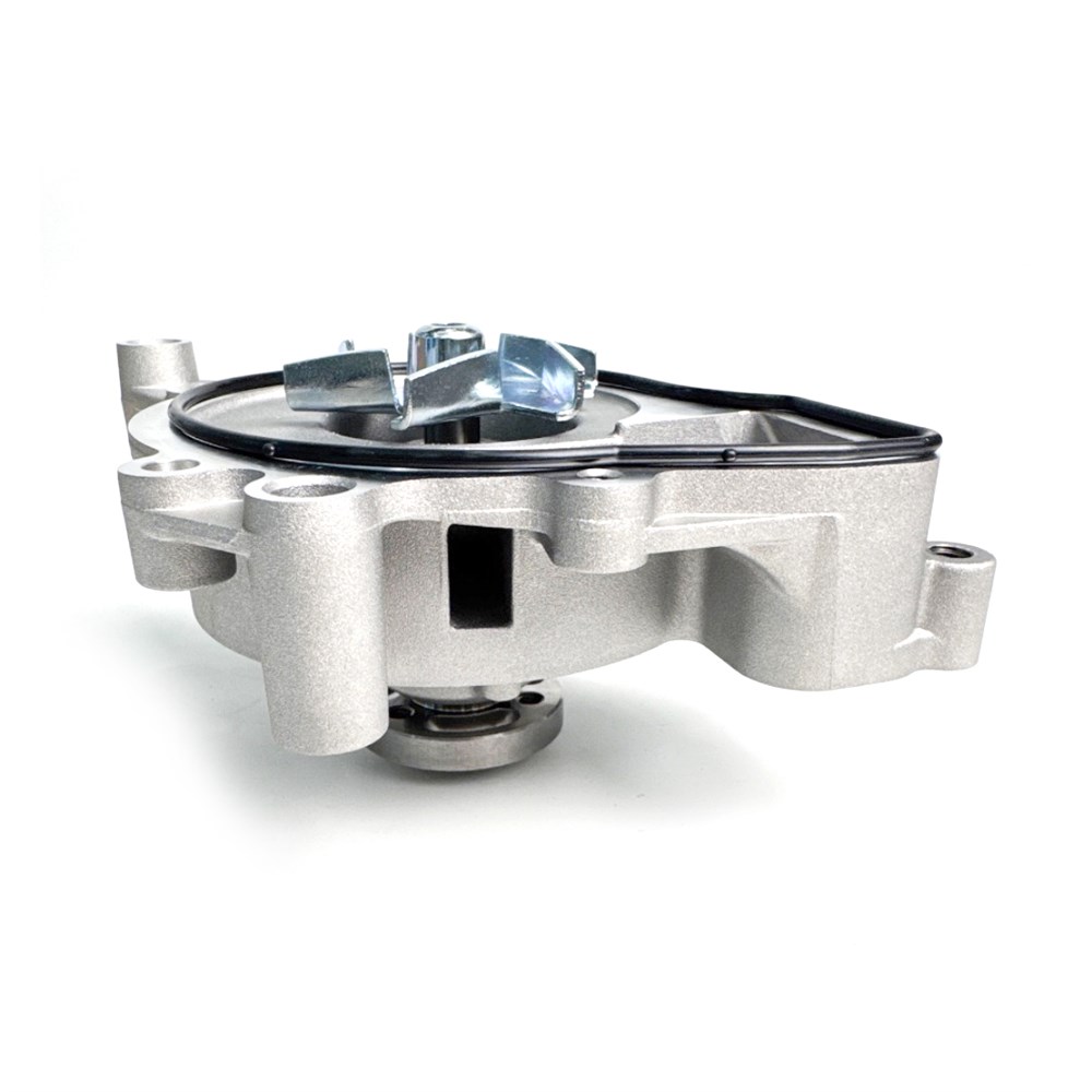 new-regal-2.4-2.0t-water-pump-12624936-164